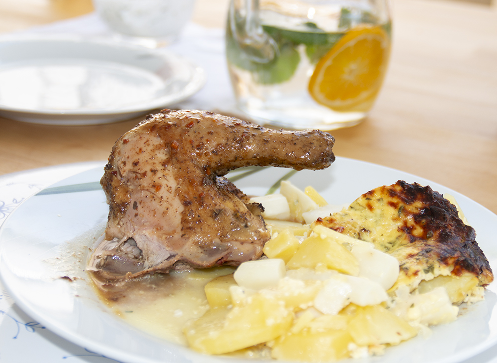 Grillhendl am Teller