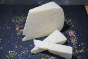 Schaf Schnittk�se natur aus Bio Rohmilch